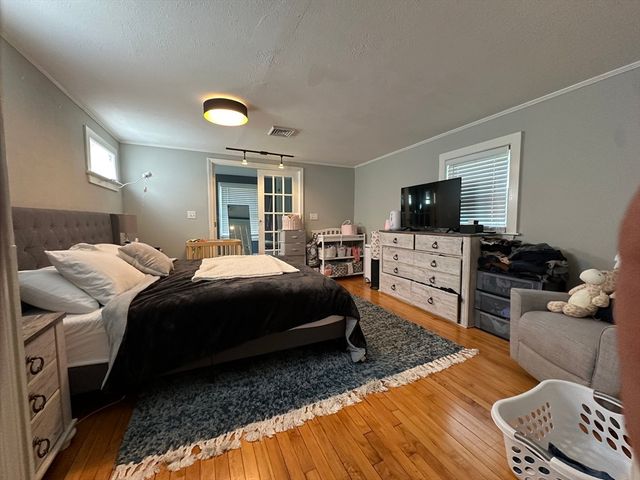 48 Juniper St, Billerica, MA 01821