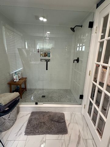 48 Juniper St, Billerica, MA 01821