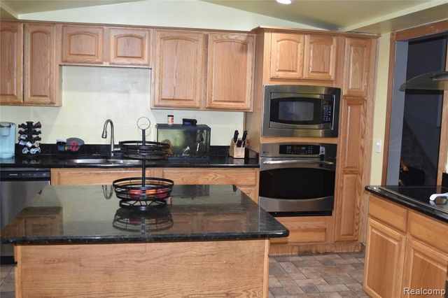 50555 Helmandale Street, Chesterfield, MI 48047