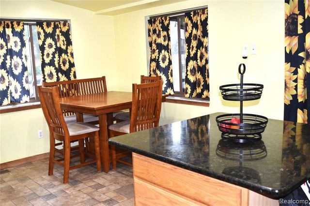 50555 Helmandale Street, Chesterfield, MI 48047