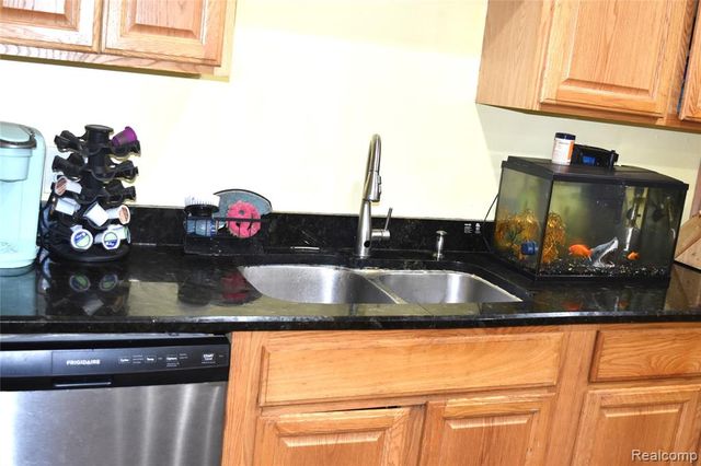 50555 Helmandale Street, Chesterfield, MI 48047