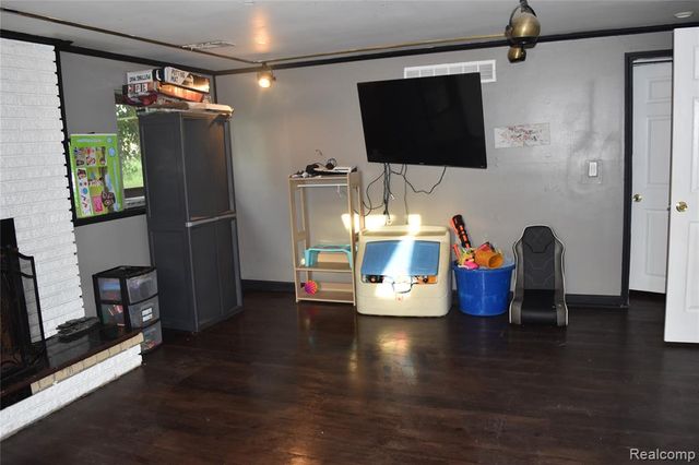 50555 Helmandale Street, Chesterfield, MI 48047