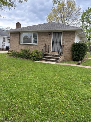 24401 Russell Avenue, Euclid, OH 44123