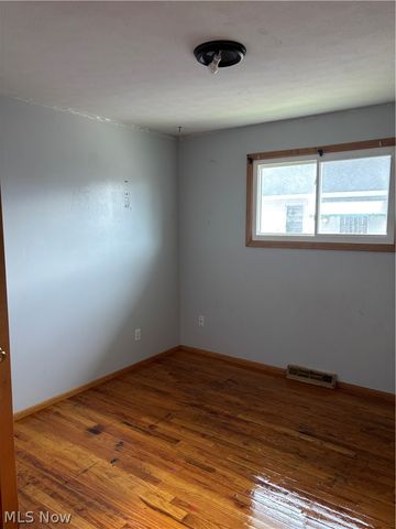 24401 Russell Avenue, Euclid, OH 44123