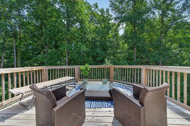 809 Ruby Way, White Bluff, TN 37187