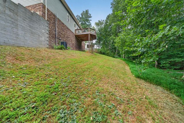 809 Ruby Way, White Bluff, TN 37187