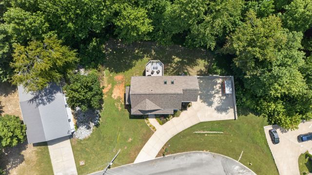 809 Ruby Way, White Bluff, TN 37187