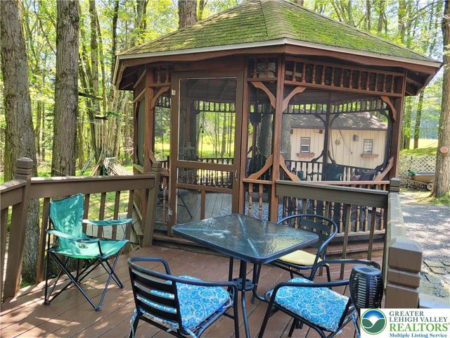2048 Beaver Run Road, Tobyhanna Twp, PA 18347