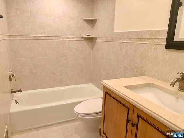 246 Mulberry Road 246, Ramsey, NJ 07446