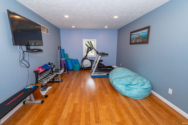 54679 Northern Avenue, South Bend, IN 46635