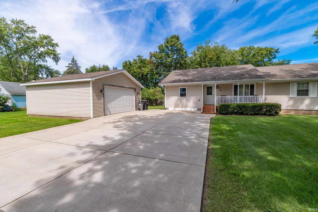 54679 Northern Avenue, South Bend, IN 46635