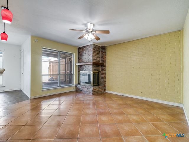 2009 Town Court, Garland, TX 75041