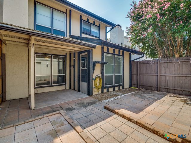 2009 Town Court, Garland, TX 75041