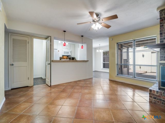 2009 Town Court, Garland, TX 75041