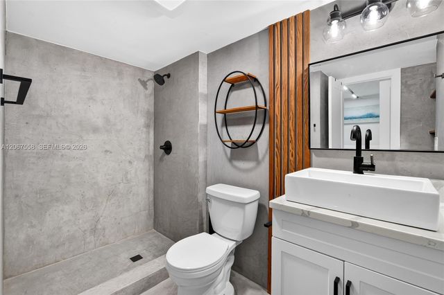 3301 N Country Club Drive 101, Aventura, FL 33180