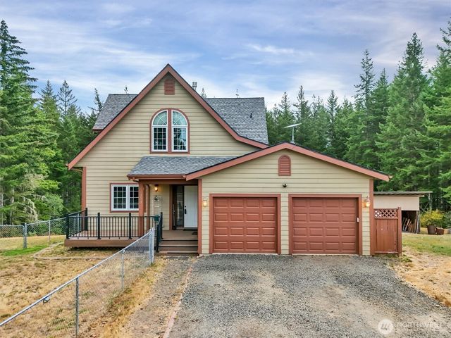 251 E Jobes Court, Belfair, WA 98528