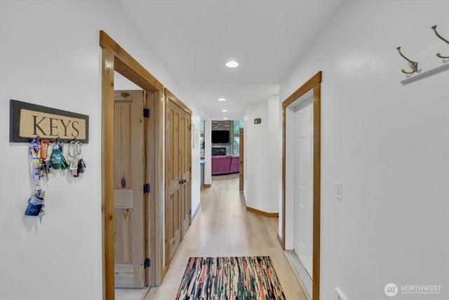 251 E Jobes Court, Belfair, WA 98528