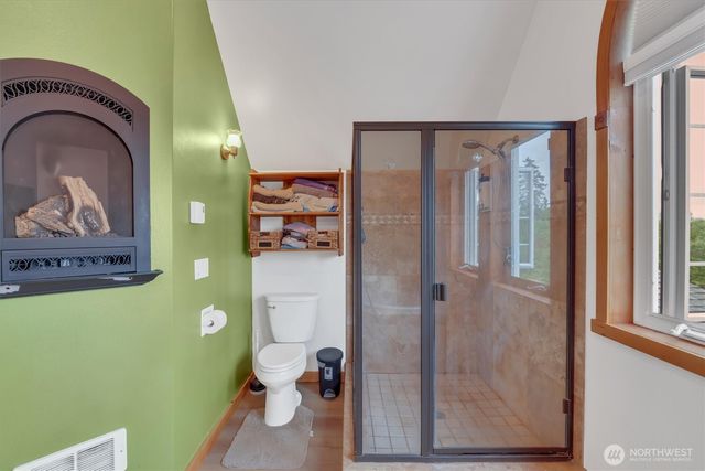 251 E Jobes Court, Belfair, WA 98528