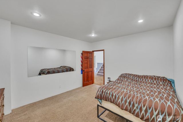 251 E Jobes Court, Belfair, WA 98528