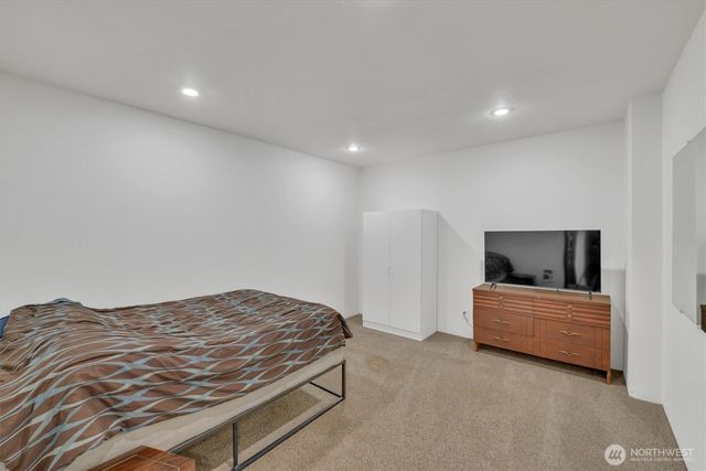 251 E Jobes Court, Belfair, WA 98528