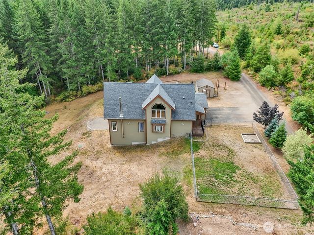 251 E Jobes Court, Belfair, WA 98528