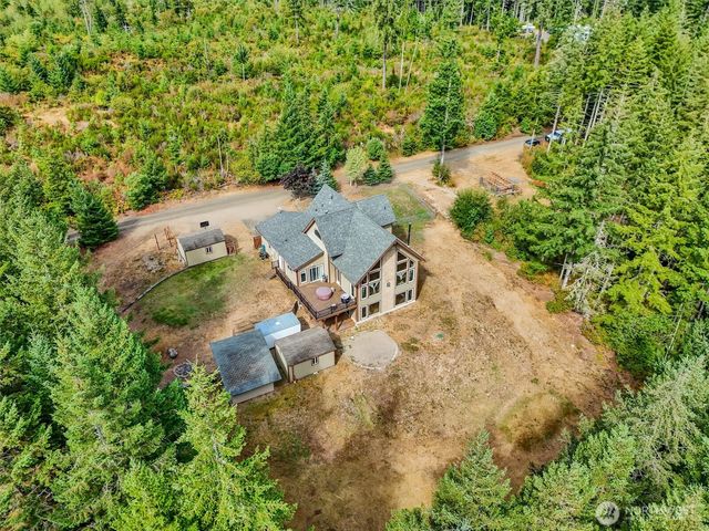 251 E Jobes Court, Belfair, WA 98528