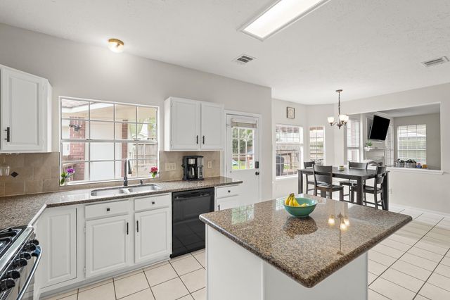 16114 Kintyre Point Road, Houston, TX 77095