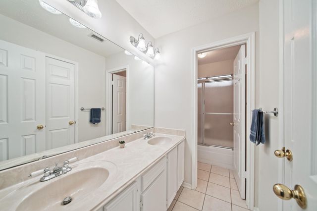 16114 Kintyre Point Road, Houston, TX 77095