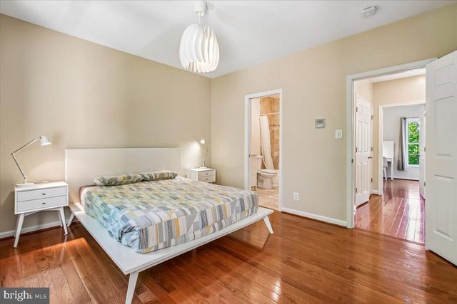 124 ROLLING TRCE, Falls Church, VA 22046