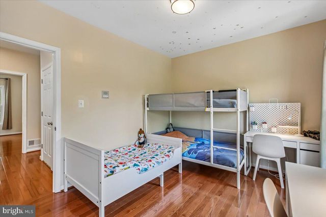 124 ROLLING TRCE, Falls Church, VA 22046
