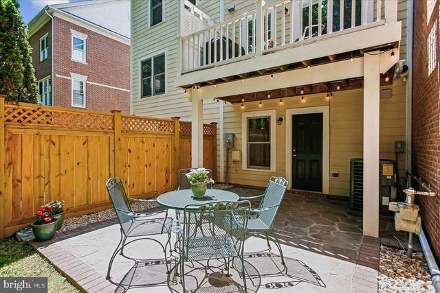 124 ROLLING TRCE, Falls Church, VA 22046