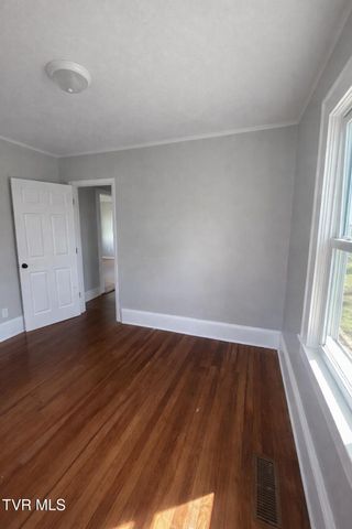 1803 Indian Ridge Road, Johnson City, TN 37604