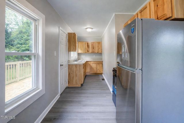 1803 Indian Ridge Road, Johnson City, TN 37604