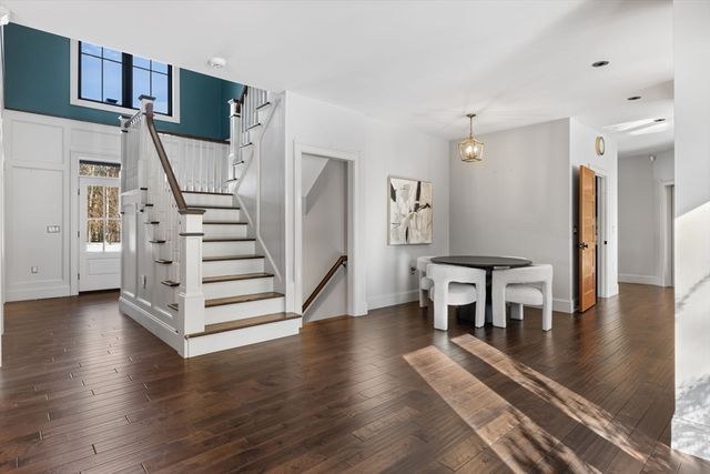 9 Coach Rd, Plainville, MA 02762