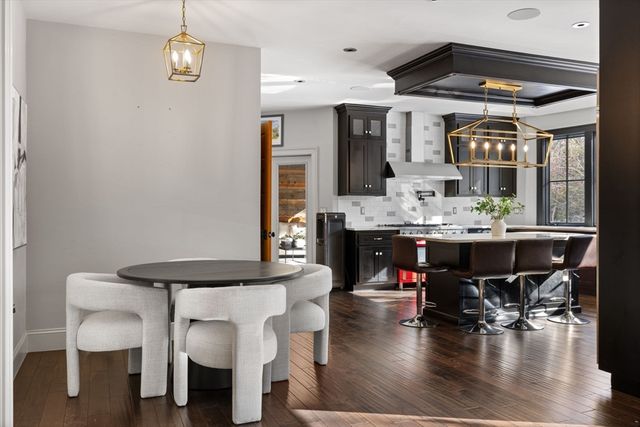 9 Coach Rd, Plainville, MA 02762