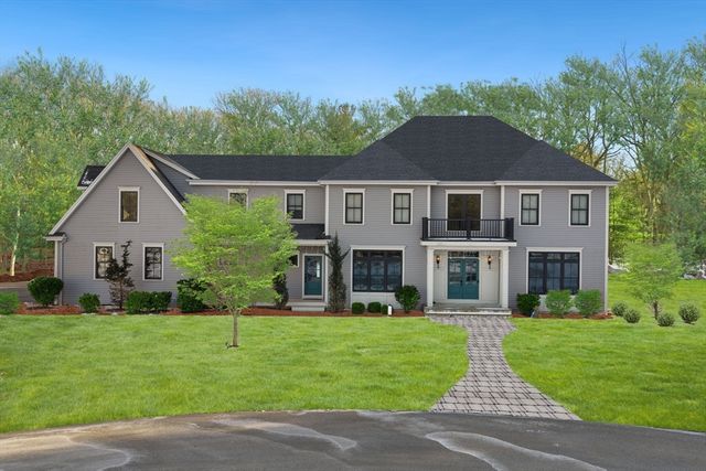 9 Coach Rd, Plainville, MA 02762