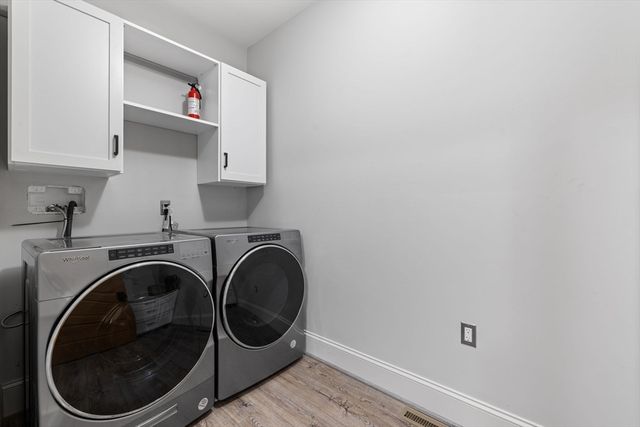 9 Coach Rd, Plainville, MA 02762