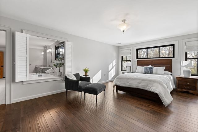 9 Coach Rd, Plainville, MA 02762