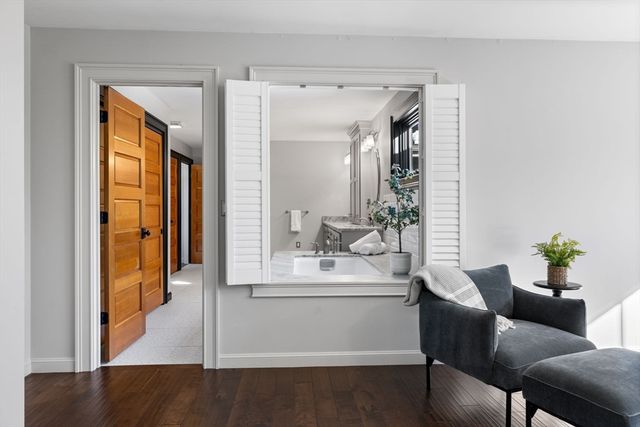 9 Coach Rd, Plainville, MA 02762