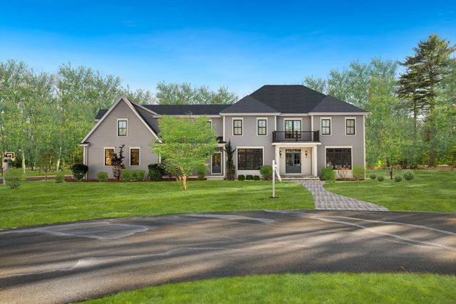 9 Coach Rd, Plainville, MA 02762