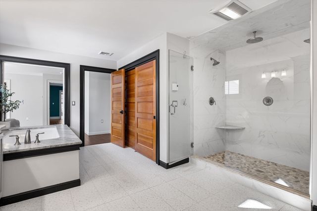 9 Coach Rd, Plainville, MA 02762