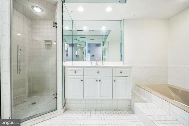 24 CENTURA, Cherry Hill, NJ 08003