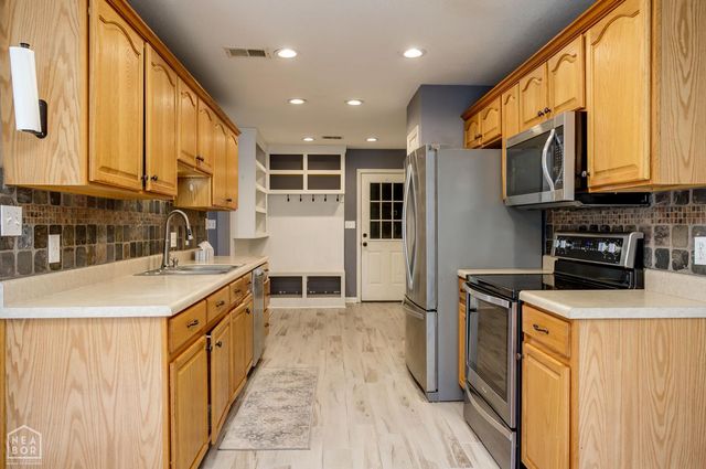 2713 Freedom Drive, Jonesboro, AR 72401