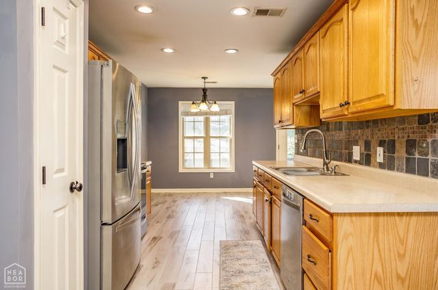 2713 Freedom Drive, Jonesboro, AR 72401