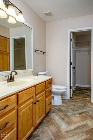 2713 Freedom Drive, Jonesboro, AR 72401