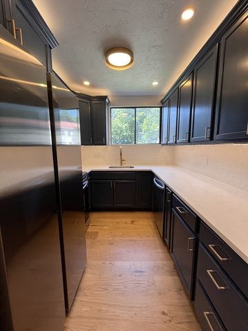 200 Fellsview Terrace 205B, Stoneham, MA 02180