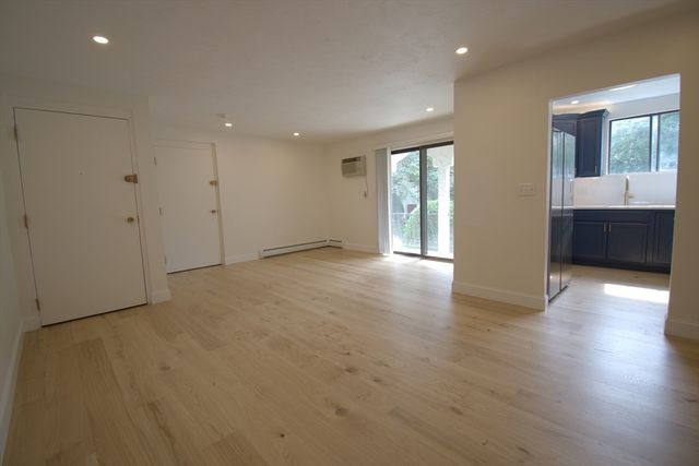 200 Fellsview Terrace 205B, Stoneham, MA 02180