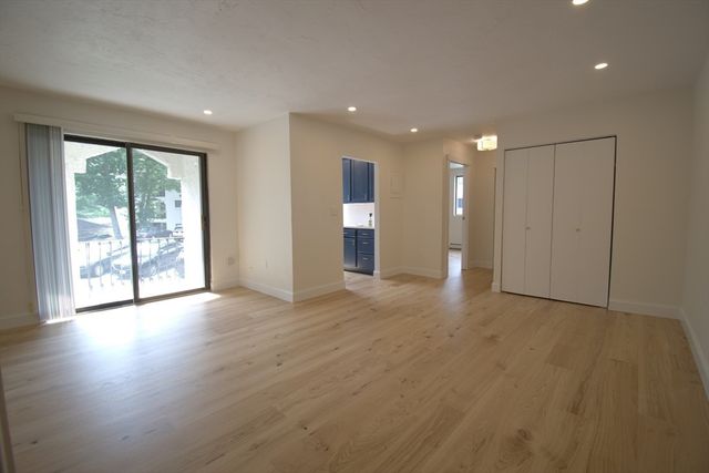 200 Fellsview Terrace 205B, Stoneham, MA 02180