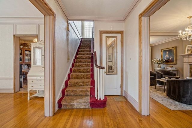 15 E 155th Street, Harvey, IL 60426