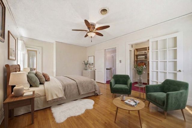 15 E 155th Street, Harvey, IL 60426